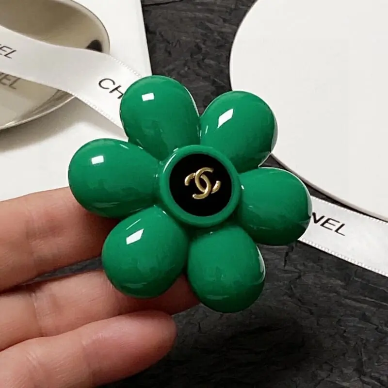 chanel brooches pour femme s_1262a674